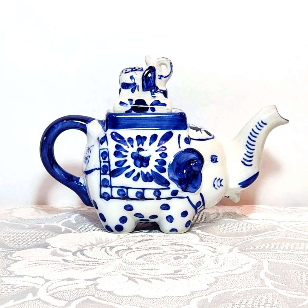 Decorative miniature elephant tea pot